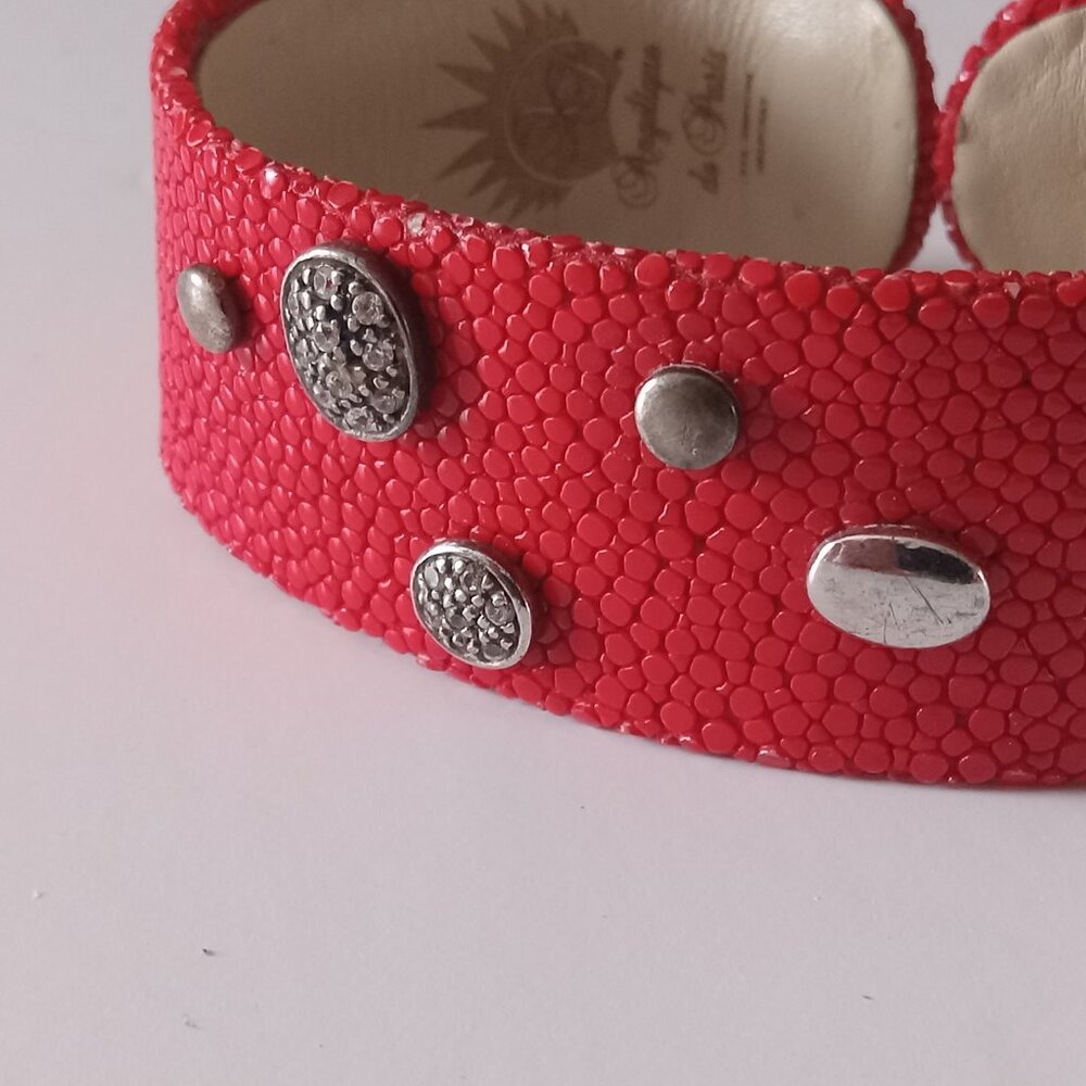 Genuine stingray cuff bracelet red with silver .925 decoration  Antique de Paris